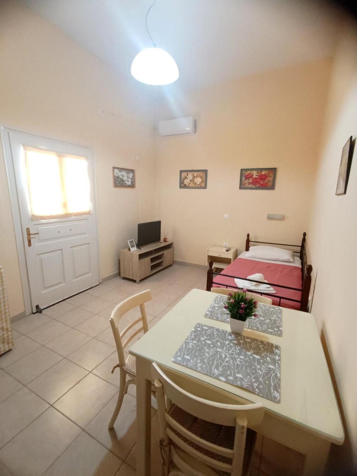 Chris Apartments Corfu Corfu  Екстериор снимка
