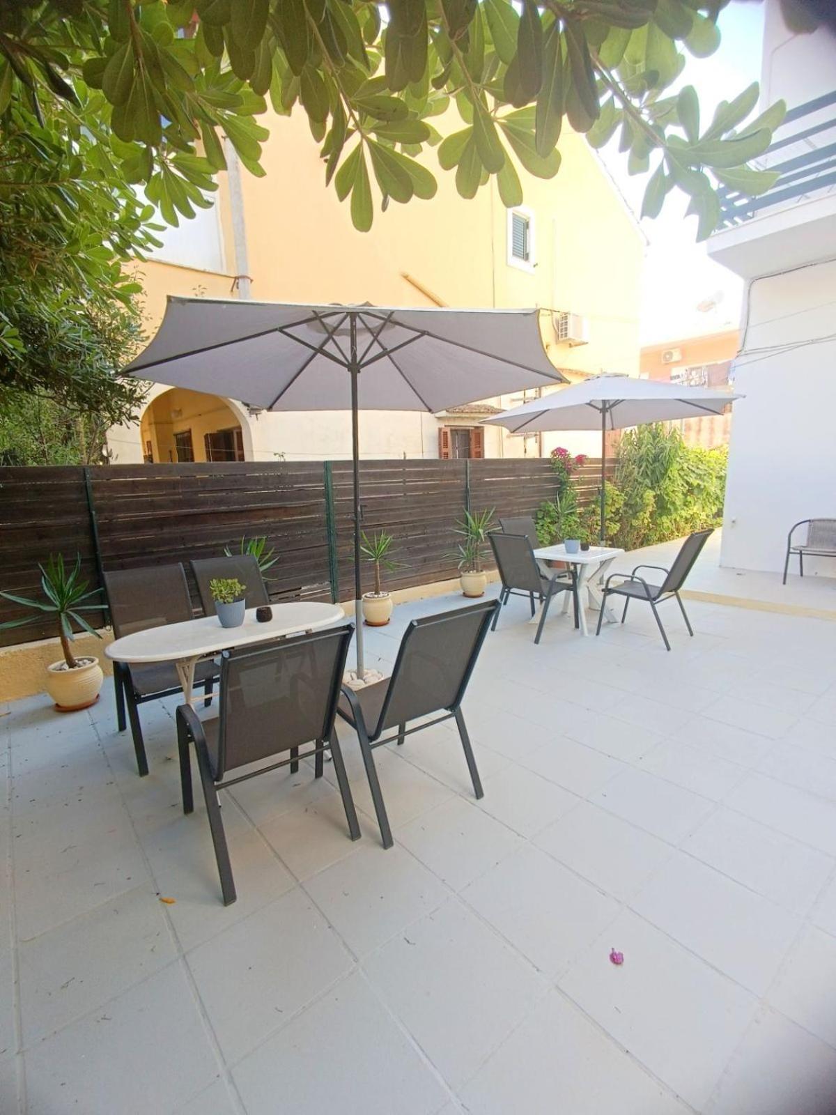 Chris Apartments Corfu Corfu  Екстериор снимка